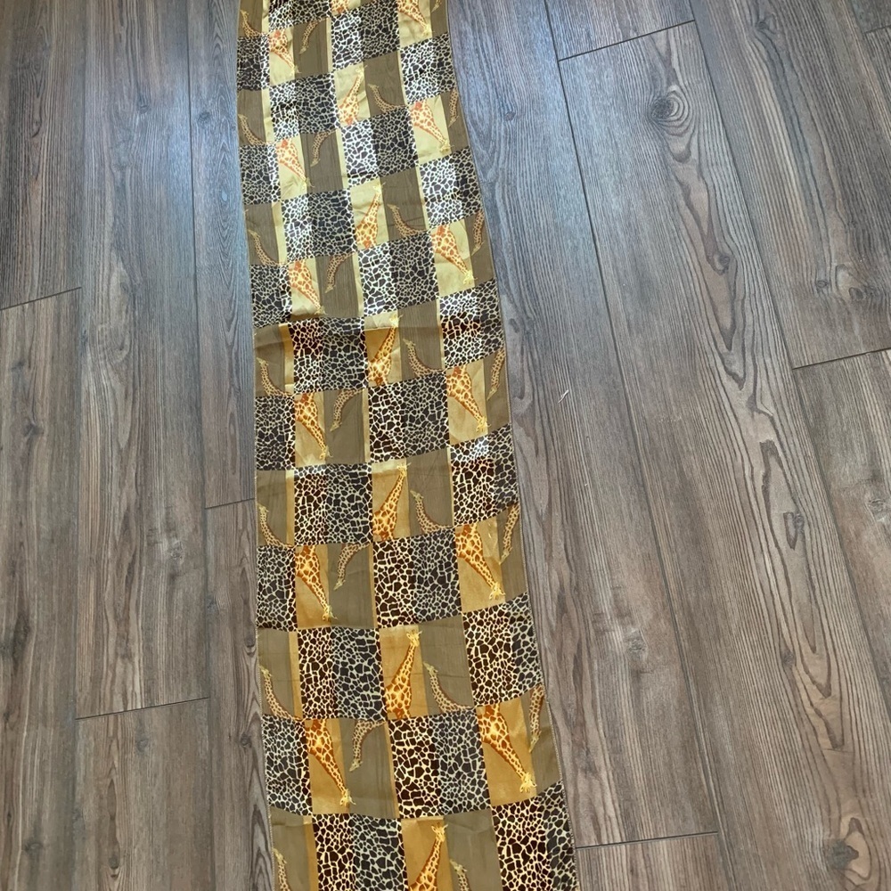 Scarf - Picture 6 of 6